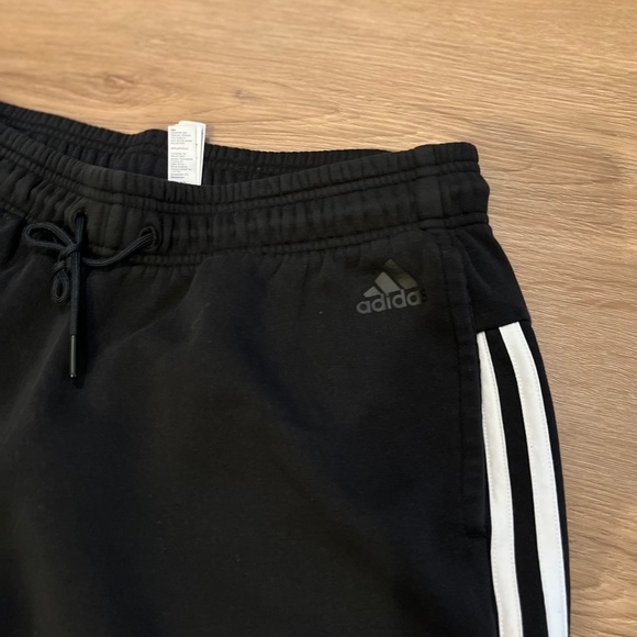 Adidas Women's Essentials 3-Stripes Fleece Jogger Sweatpants/BLACK/Size M - Picture 8 of 9
